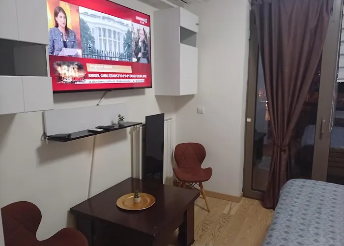 1 Na Vodi Waterfront Posaljite Poruku Radi Info O Nacinu Ulaska I Preuzimanje Kljuca Belgrád